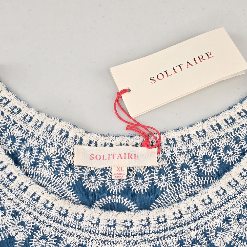 Solitaire Embroidered Peasant Top Teal White Size XL NWT - Picture 5 of 8